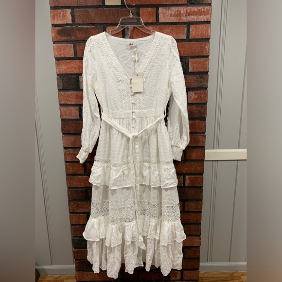 champagne and strawberry Dresses & Skirts - Champagne And Strawberry White dress